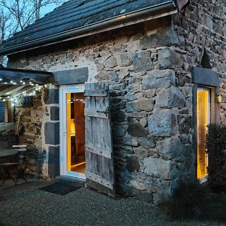 Suites De Campagne Les Eydieux, Petits Dejeuners Inclus Saint-Angel  Exteriör bild